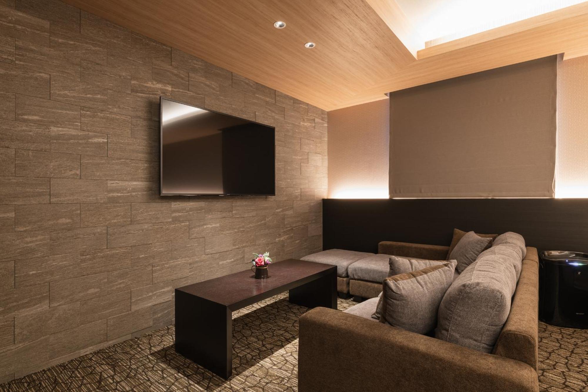 Grand Base Kagoshima Aparthotel Bagian luar foto