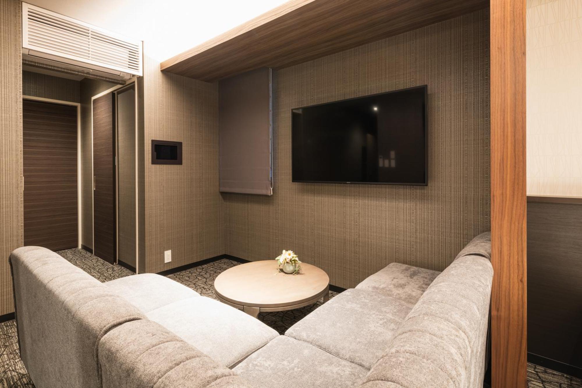 Grand Base Kagoshima Aparthotel Bagian luar foto