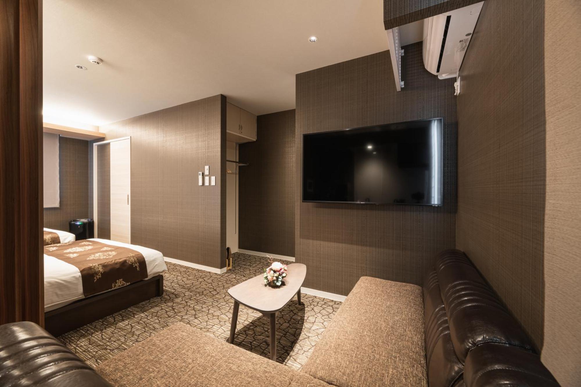 Grand Base Kagoshima Aparthotel Bagian luar foto
