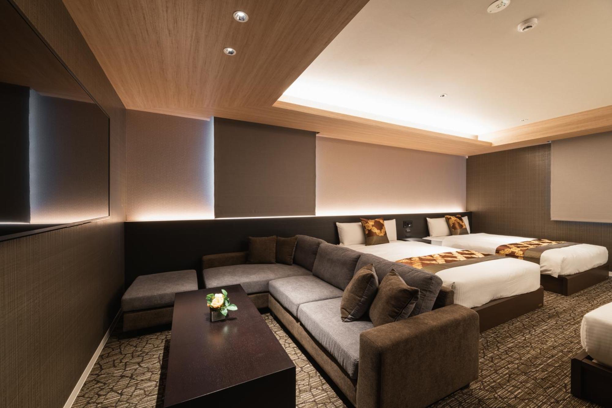 Grand Base Kagoshima Aparthotel Bagian luar foto